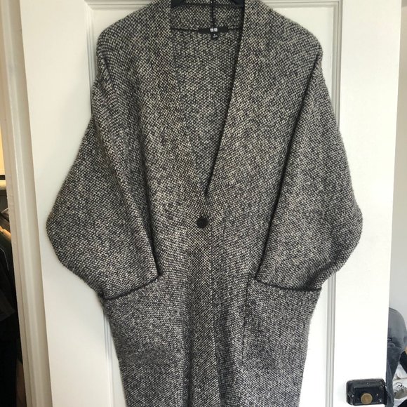 oversized cardigan sweater